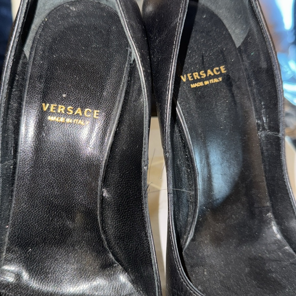 Versace - Picture 6 of 6